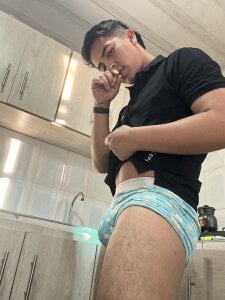 roguer_darkk These pants are burning Pic 3