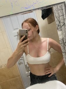 CrystaLuna69 🐚👙 Gambar 8