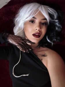 Just_Scarlet_ Halloween Pic