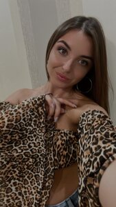 LivanaRay Public Pic 3