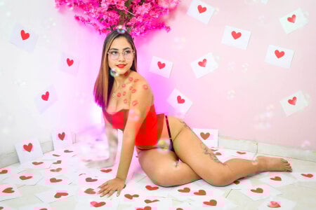 VannesaSmith Valentine's Day 2026 💖💖 Gambar