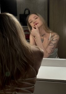 AngelAmelly Public зображення 4