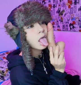 Apolo_Ushi Public Pic 2