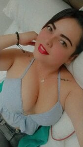 MilfRosa_ Public Pic 8