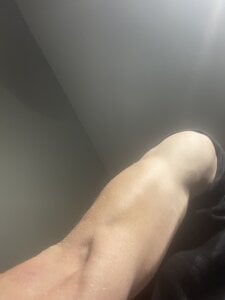 yourwhiteboy1 Bicep flex 1080p pictures Gambar 5