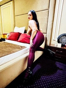 MayaMusee The MILF of your LIFE! Pic 7