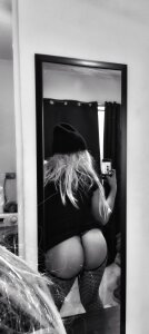 MikahLee6 Public Pic 5