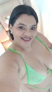 SelennaCooper Temptation in emerald tone 💚💎 Pic