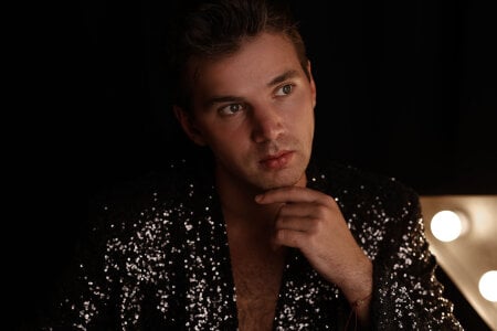 ArthurWhitee Happy New Year 🎄❤️ Pic 6