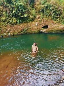 Zara_Wolf_ relax Pic 3