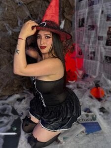 Chloe1126_ Happy Hallowen Pic 5