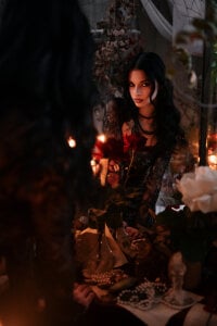 BeverlyMost Resting Witch Face, Eternal Edition  3. fénykép