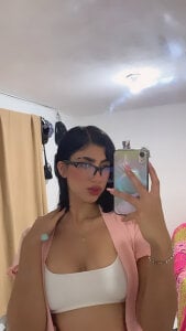 KyllieMarshall: 😽🫶🏼 ( фото)