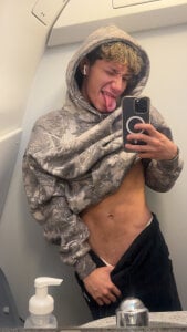 d3montwink's XXX Nude Photo 2