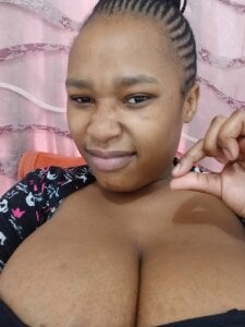 LICKABLETASH98 Public Pic 5