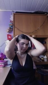 Mona_Slearys Curious Eyes Bilde 4