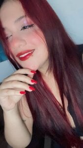 Missy_22_ Public Pic 4