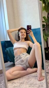 Graceee_ Home days ​Ameli Pic 3