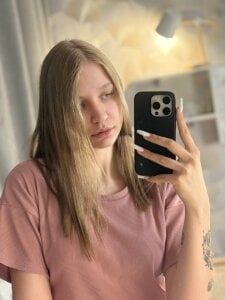 LynneHaviland a little pink in the ribbon Pic