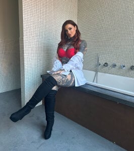 Inked_lorenaのNew pics ♥️の 3枚の写真