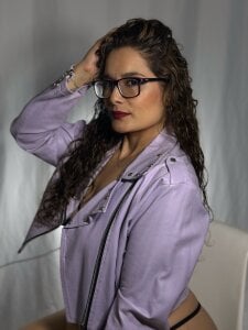 Rose_Thompson1 Elegant, dangerous, unforgettable 🤯 Pic 2