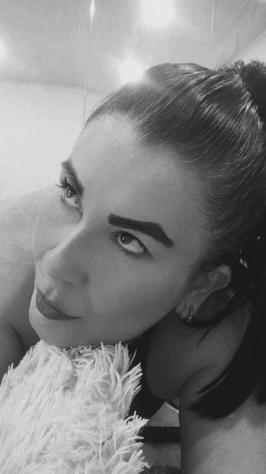 Ảnh Thịnh Hành của AriannaAdames 3670