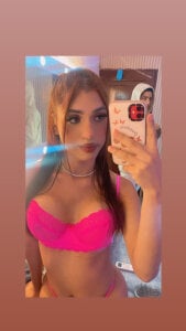 Ashley 🦋💋 de powerfull_ts_20  7 photos