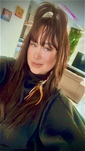 Sarahmonesexy Sarah 🖤 Home Pic 5