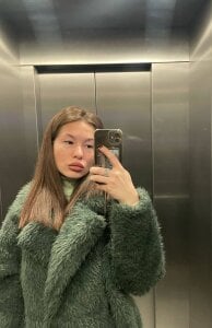 Cammila_Cute Public Pic 5