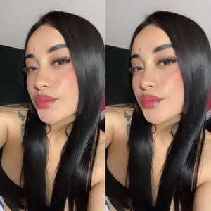 IvySanchez_Pink Public Kuva 5