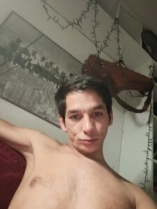 4quatro Nu aș frumos Gambar 2