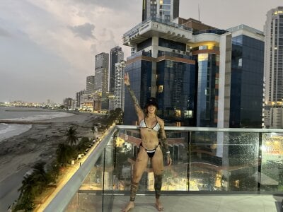 Doll_Housee Public Pic 7