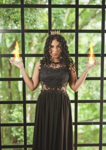 hannah_thomson_ Am I your queen? Εικόνα