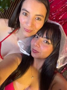 Valkiria-and-Dione 💗💖 Pic 9