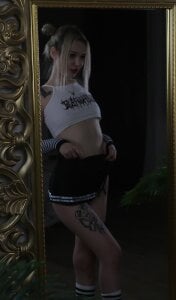 kally_may Public Pic 5