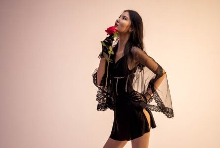 MinaHin watch me going vampire >:) Pic 6