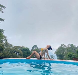 Queen_Of_all_Media Swimming 🏊‍♀️ Pic
