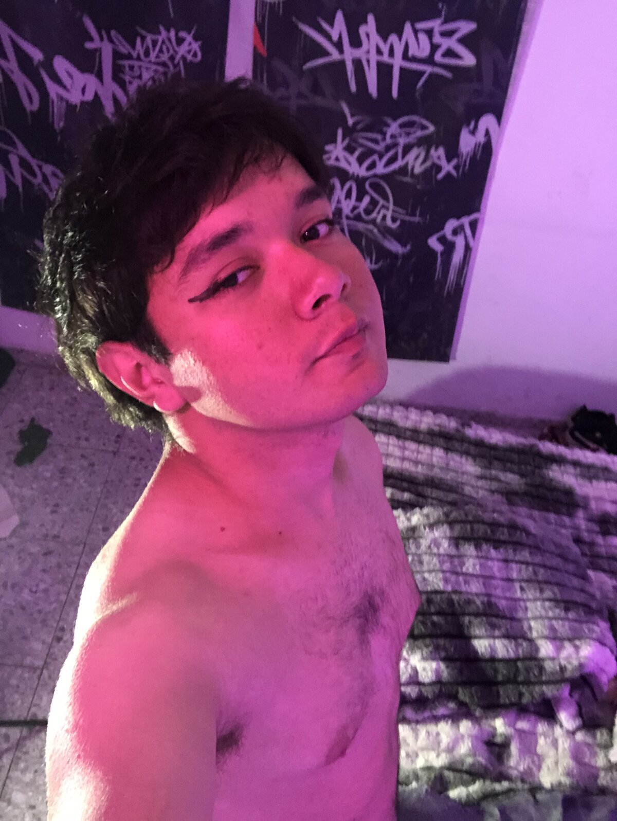 Kody_Royale adlı kullanıcının viral fotoğrafları:  2485