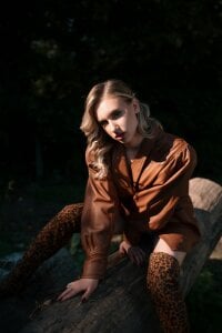 VictoriaHopsons Brown Fever Pic 2