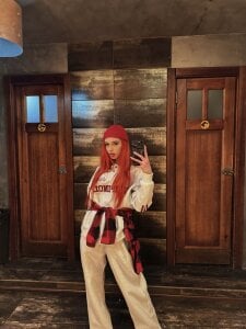 LynDanson My day off 🤭 Pic 3