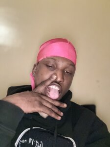 Shyguycharlie26 Public Pic 5