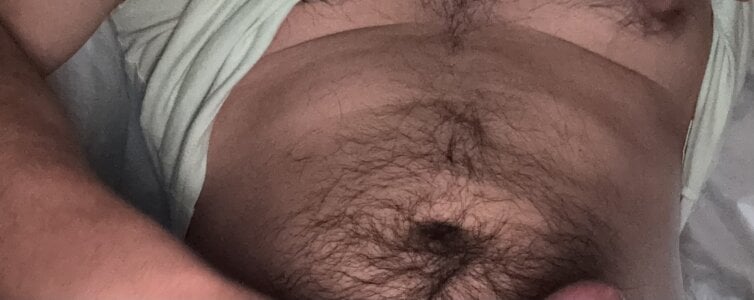 sukebegorilla 布団の中でちんちんさわさわ... Pic 4