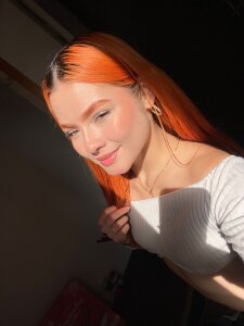 Miah_hilton02 Public Pic 2