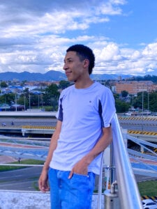 Domminick18 Blue Sky Pic 2