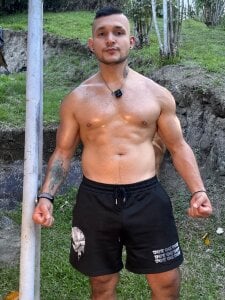 Marco_Vega train in nature💪🌿 Foto