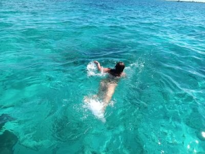 Nahiajhonson_ kullanıcısının My Favorite Place... The Beach 🌊🐬 albümü -  8 fotoğraf