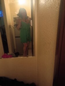 Sexyykay8 Green dress Pic 8
