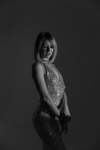 EmeraldGlow Public 사진 4