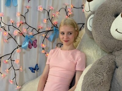 ViollaBloom Public Pic 2