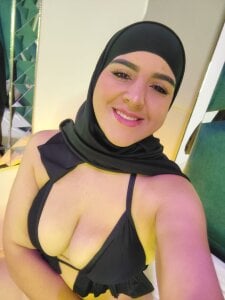 Nahid_Jaziri1 angel face demon mind Pic